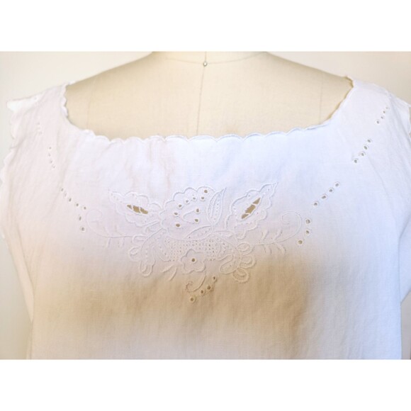 White LINEN Embroidered Blouse Floral Embroidered Blouse Peasant Italian L XL - Picture 2 of 8